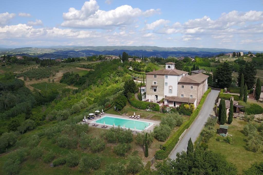 Castello Di Fulignano Ildebrando Superior Apartment 圣吉米纳诺 外观 照片